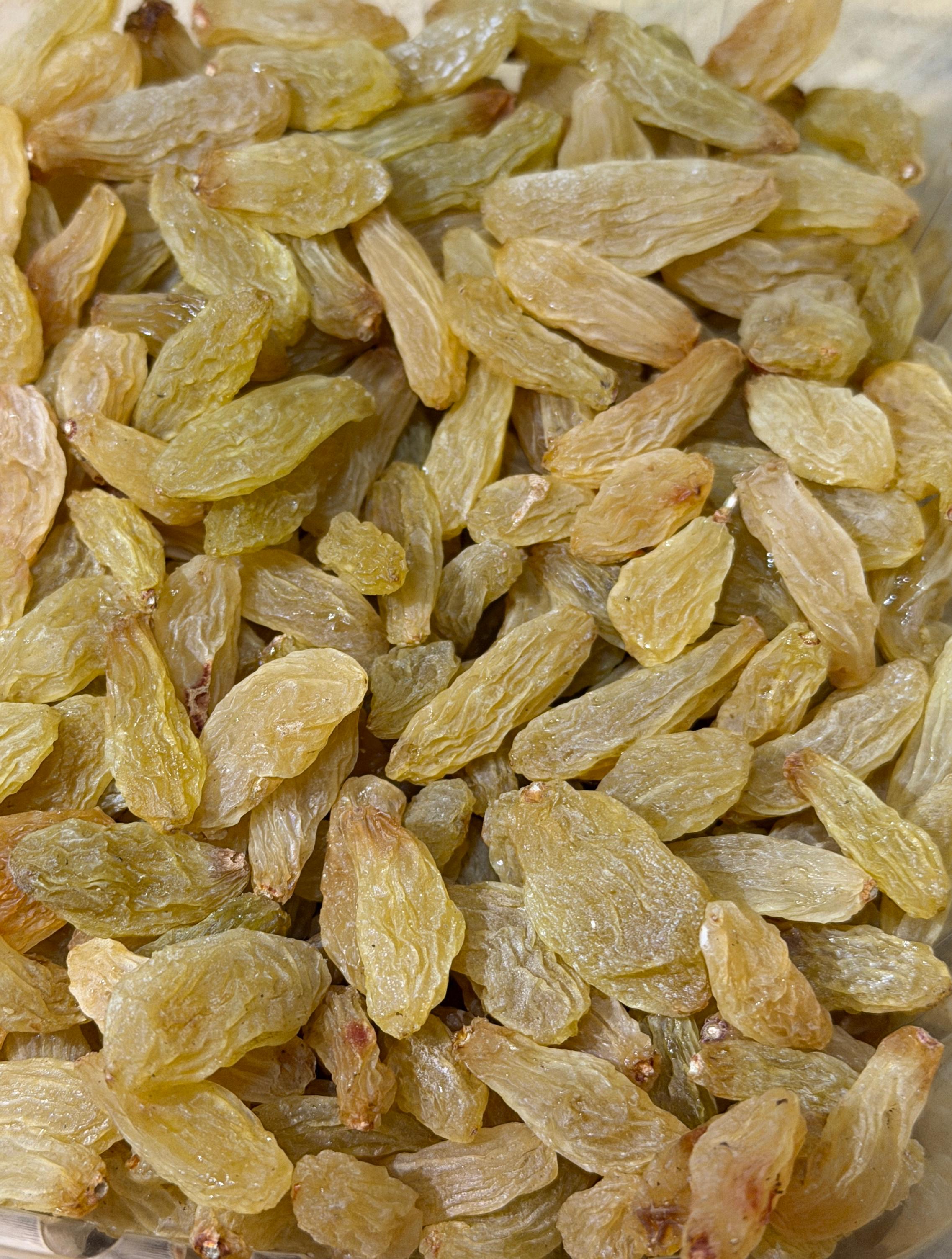 Gokul Superstore - Green Raisin